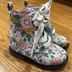 COPY - Cat and Jack Giovanna Floral Boots NWT Toddler size 8